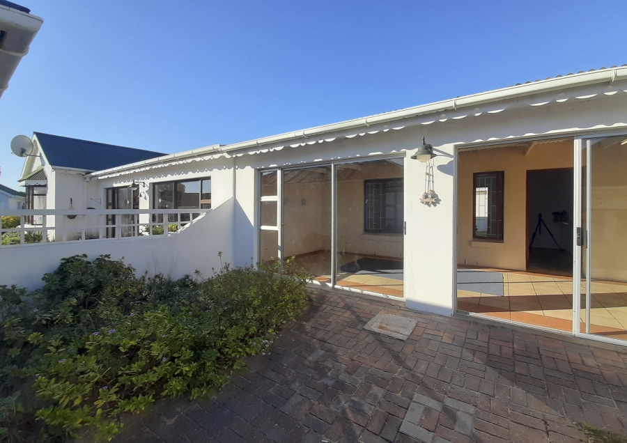 2 Bedroom Property for Sale in West Bank Eastern Cape